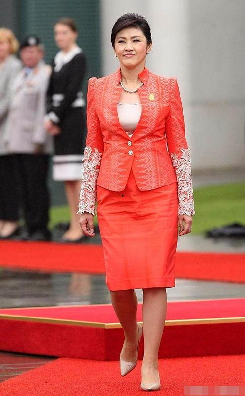 吃瓜服装网红是谁啊,揭秘网红“吃瓜服装”背后的神秘人物 第1张 吃瓜服装网红是谁啊,揭秘网红“吃瓜服装”背后的神秘人物 第1张